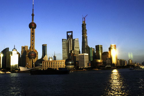 上海S3公路建設(shè)迎新突破，關(guān)鍵節(jié)點吊裝工程順利完成，市民出行將迎更大便利